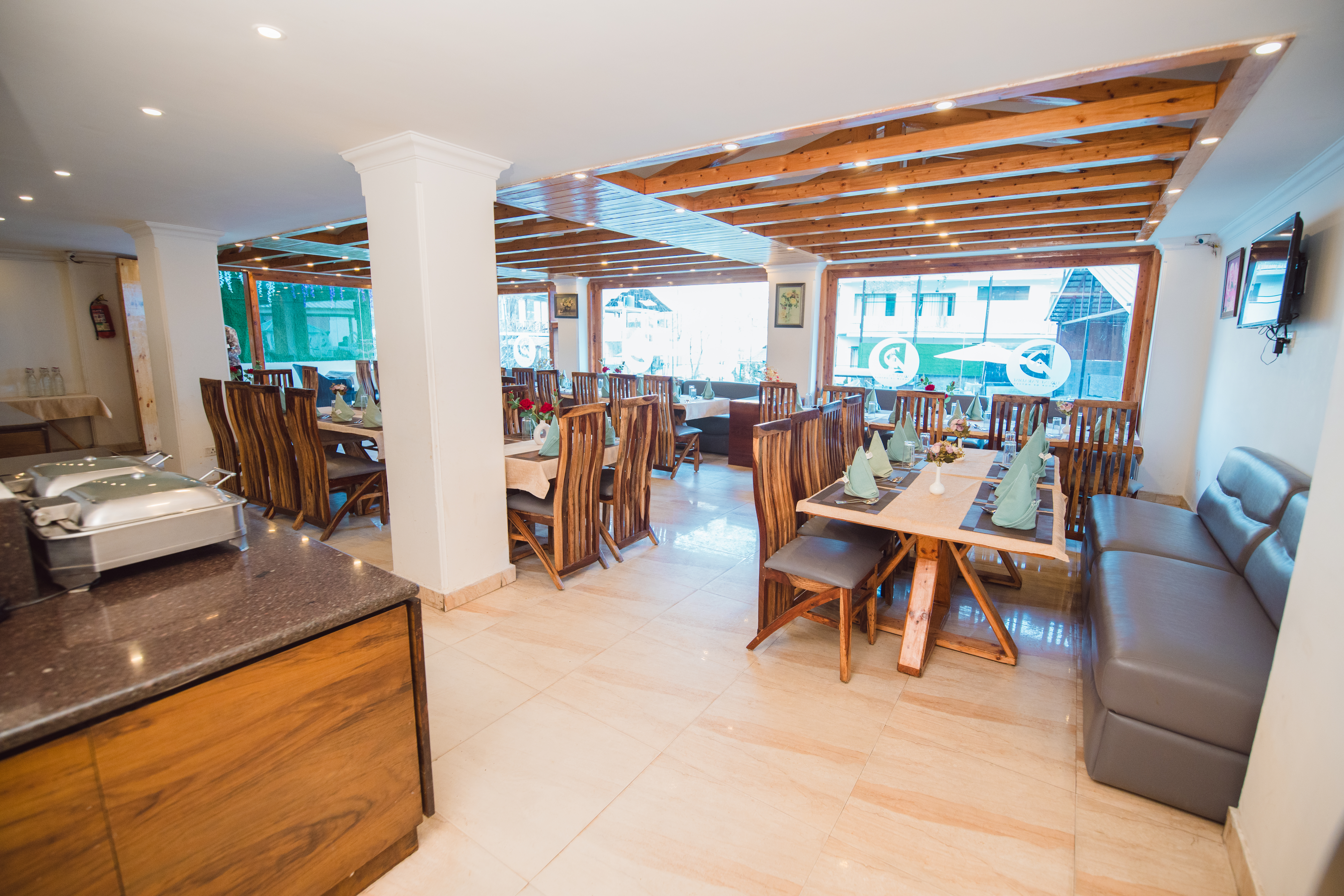 Grace Resort Dining 1